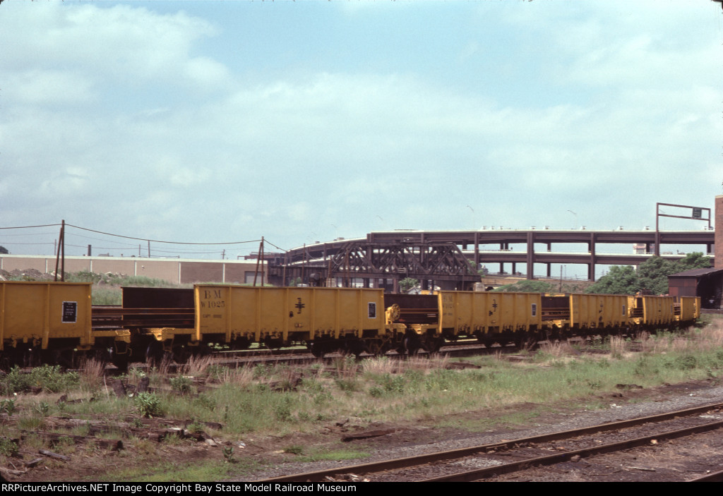 B&M welded rail cars